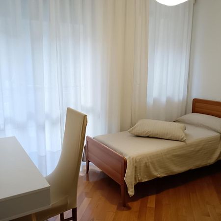Appartamento Casa Alice โอเมญา ภายนอก รูปภาพ