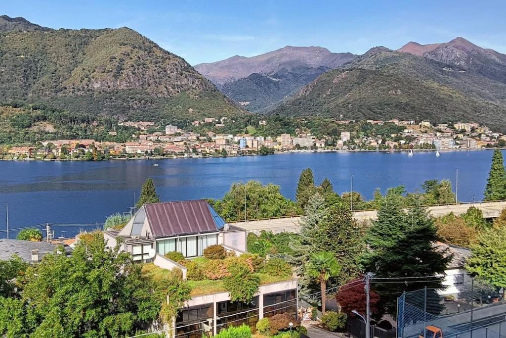 Appartamento Casa Alice โอเมญา ภายนอก รูปภาพ
